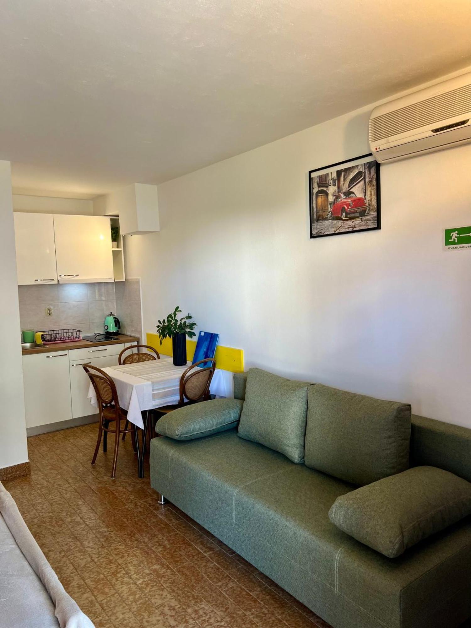 Rubin Apartment